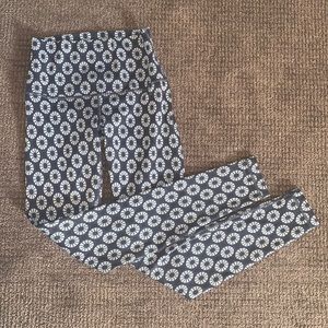 High waisted, heavy material ( winter ).